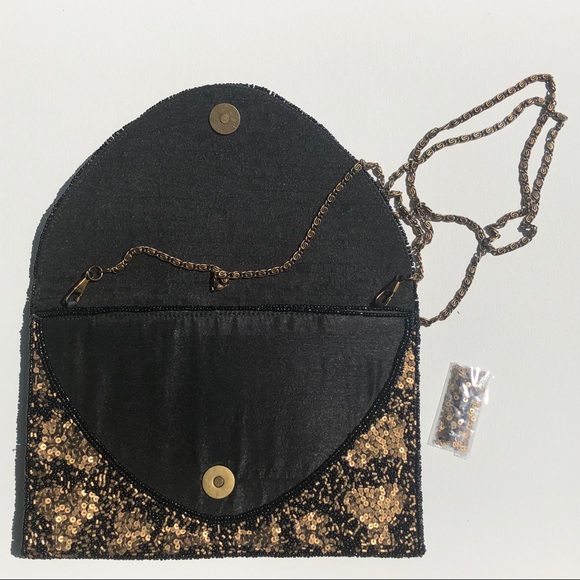 Black Clutch With 18KGP Base Metals - Picture 8 of 8